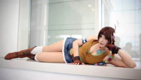 Julia Chang cosplay
