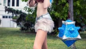 league of legends sejuani cosplay 04 by suzysilence d7ioher