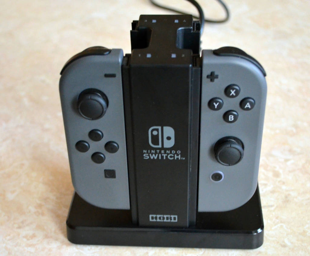Nintendo Switch Joy Con ładowarka Marki Hori (1)
