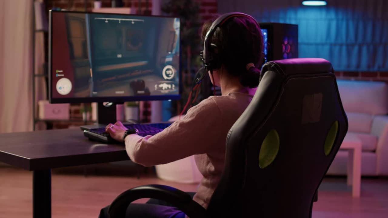 Dlaczego niektóre skiny do CS2 pozostają popularne przez lata
