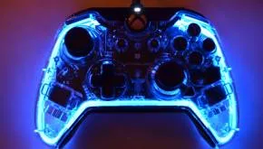 Pad do konsoli Xbox One - recenzja kontrolerów PDP - CAMO, Afterglow Prismatic, Battlefield 1 oraz Titanfall 2 21 PDP Afterglow Prismatic Xbox One 4