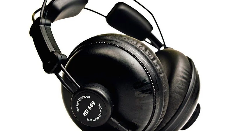 Superlux HD669