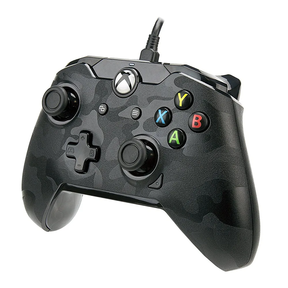Prezent dla gracza konsolowego - akcesoria, gry i gadżety do konsoli Xbox One 2 pad-camo